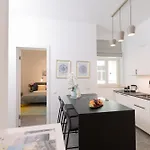 Lejlighed Nr 5 - J26 Luxury Apartment, Jauniela 26 Old - Great View & Location - 2 Bedrooms - 80 M2