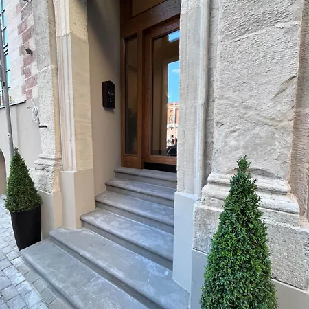 Nr 5 - J26 Luxury Apartment, Jauniela 26 Old - Great View & Location - 2 Bedrooms - 80 M2 * リガ