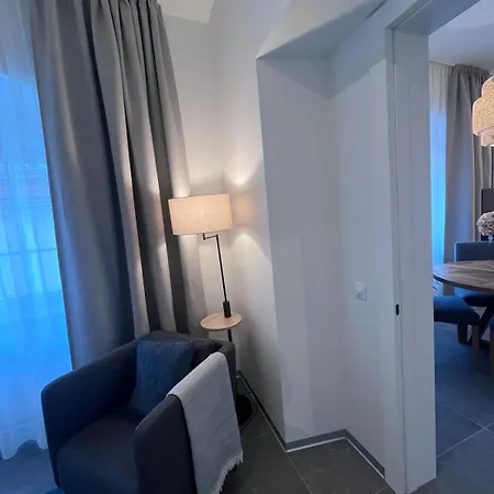 Nr 5 - J26 Luxury Apartment, Jauniela 26 Old - Great View & Location - 2 Bedrooms - 80 M2 *