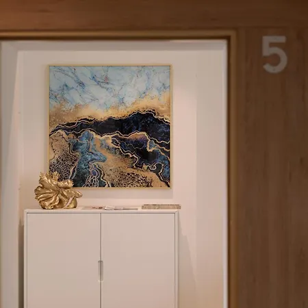 Nr 5 - J26 Luxury Apartment, Jauniela 26 Old - Great View & Location - 2 Bedrooms - 80 M2 アパート