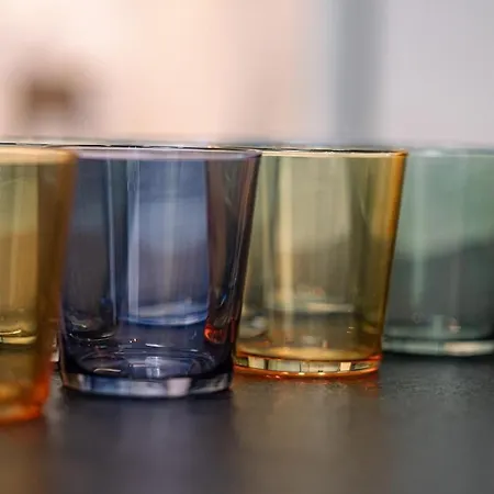 Nr 5 - J26 Luxury Apartment, Jauniela 26 Old - Great View & Location - 2 Bedrooms - 80 M2 * リガ