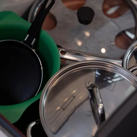 Nr 5 - J26 Luxury Apartment, Jauniela 26 Old - Great View & Location - 2 Bedrooms - 80 M2 Riga