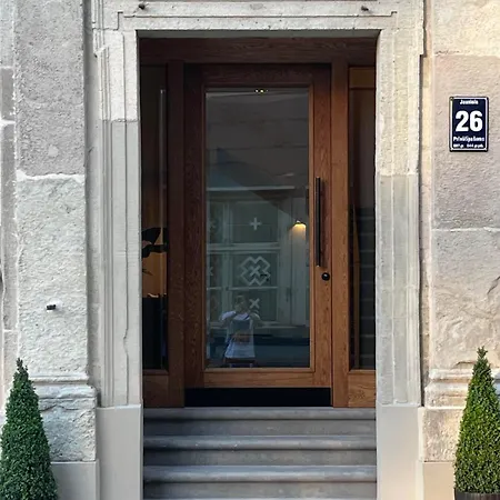 Nr 5 - J26 Luxury Apartment, Jauniela 26 Old - Great View & Location - 2 Bedrooms - 80 M2 *