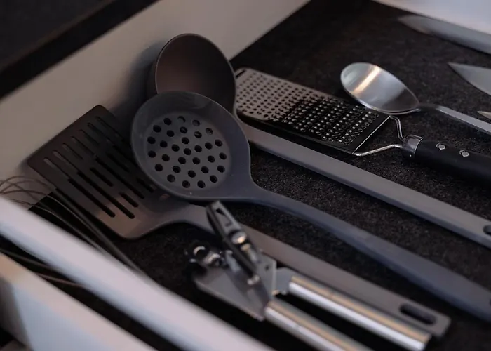 Апартаменти Nr 5 - J26 Luxury Apartment, Jauniela 26 Old - Great View & Location - 2 Bedrooms - 80 M2 *