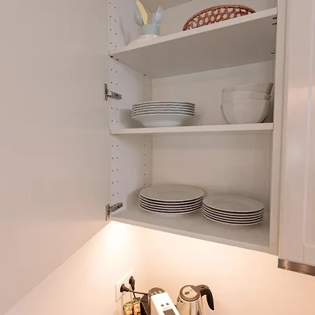 Nr 5 - J26 Luxury Apartment, Jauniela 26 Old - Great View & Location - 2 Bedrooms - 80 M2 Apartment Riga