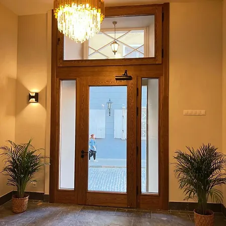 Apartment Nr 5 - J26 Luxury Apartment, Jauniela 26 Old - Great View & Location - 2 Bedrooms - 80 M2 Riga