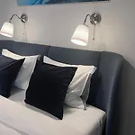 Nr 5 - J26 Luxury Apartment, Jauniela 26 Old - Great View & Location - 2 Bedrooms - 80 M2 Dzīvoklis *